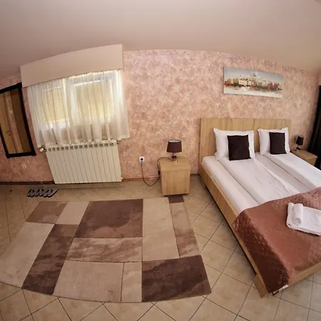 Apartmani Zecevic Никшич Экстерьер фото
